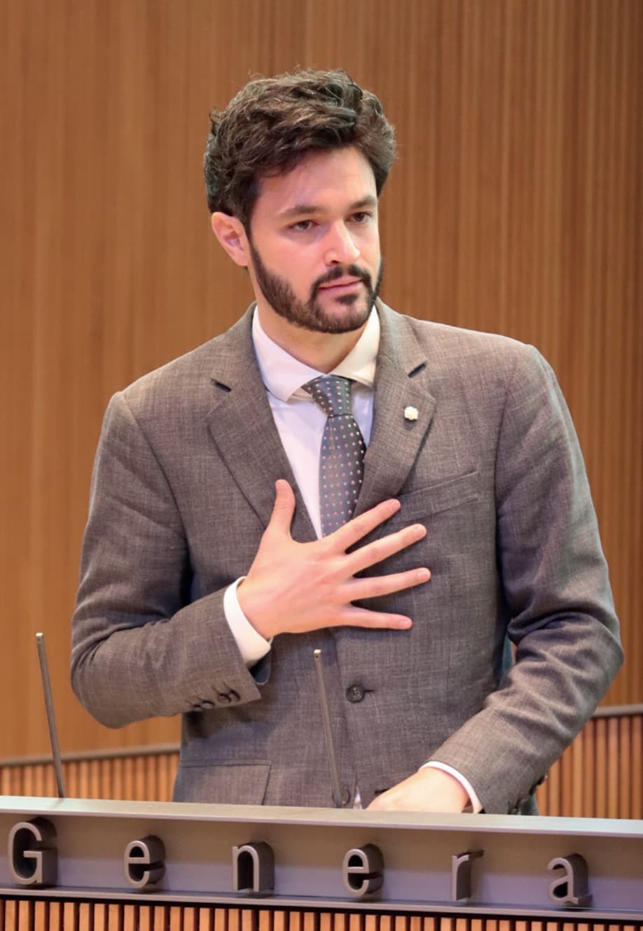 «Un marc normatiu clar i punitiu també porta a la consciència social, perquè assigna a la llengua el valor que realment té»